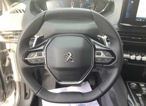 Peugeot 3008 Hybrid 136 e-DCS6 Allure Pack