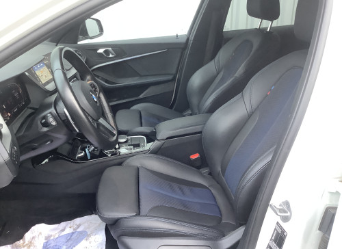 BMW SERIE 1 F40 118d 150 ch BVA8 M Sport