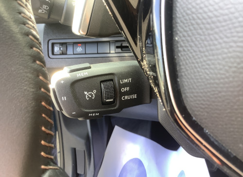 Peugeot 3008 Hybrid 145 e-DCS6 Allure Pack