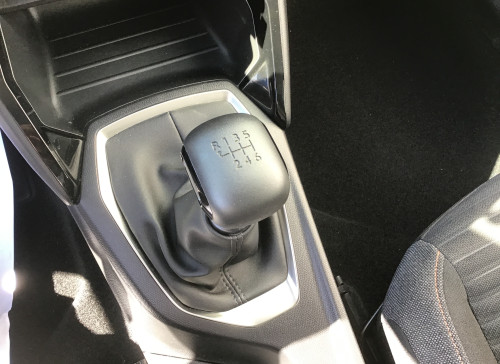 Peugeot 208 PureTech 100 S&S BVM6 Active