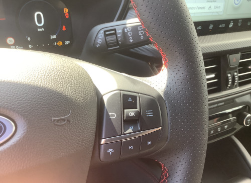 Ford KUGA Nouveau 2.5 Duratec 180 ch FHEV Powershift ST-Line - 5P