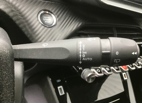 Peugeot 208 PureTech 100 S&S BVM6 Allure