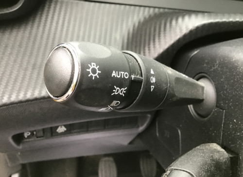 Peugeot 208 PureTech 100 S&S BVM6 Allure