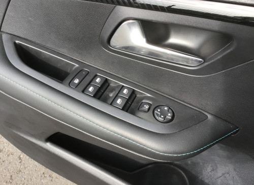 Peugeot 208 PureTech 100 S&S BVM6 Allure Pack