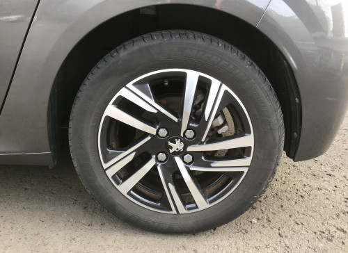 Peugeot 208 PureTech 100 S&S BVM6 Allure Pack