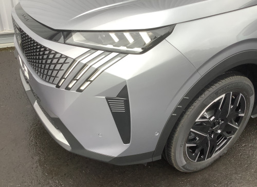 Peugeot 3008 Nouveau Hybrid 145 e-DCS6 GT