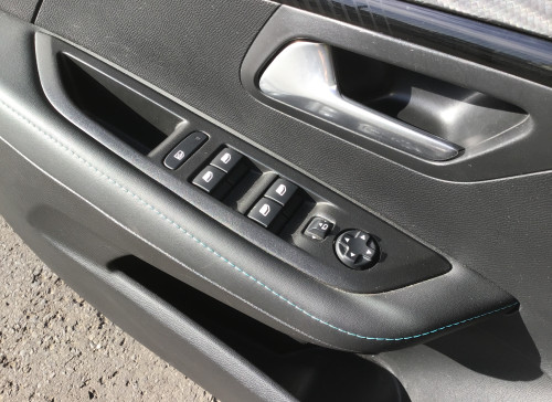 Peugeot 208 PureTech 100 S&S BVM6 Allure Pack