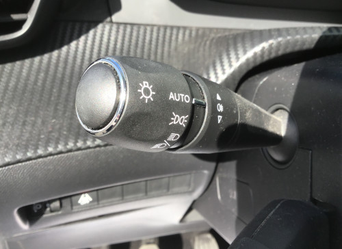 Peugeot 208 PureTech 100 S&S BVM6 Allure Pack