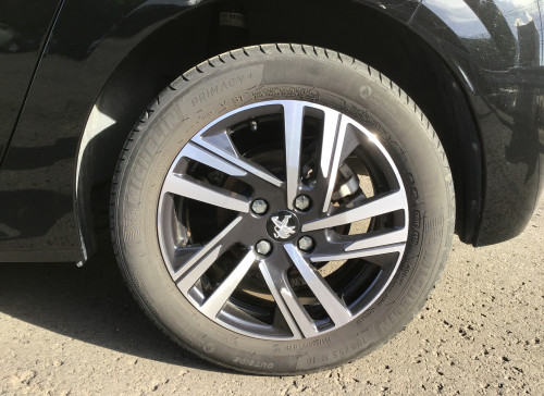 Peugeot 208 PureTech 100 S&S BVM6 Allure Pack