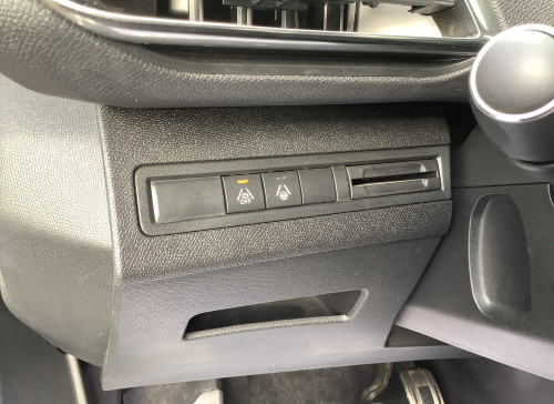 Peugeot 3008 Hybrid 136 e-DCS6 GT