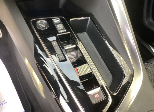 Peugeot 3008 Hybrid 136 e-DCS6 GT