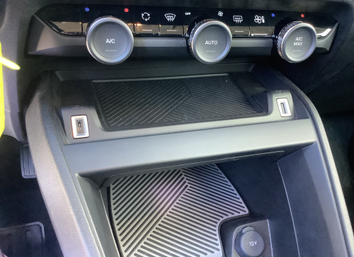Citroën C4 Hybride 136 e-DCS6 Plus