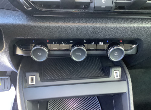 Citroën C4 Hybride 136 e-DCS6 Plus