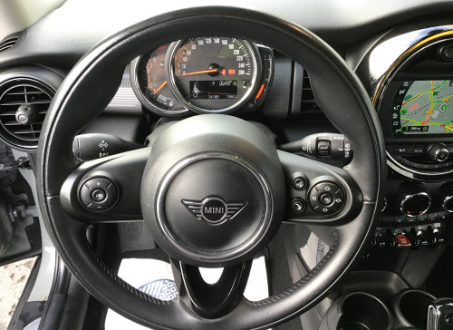 MINI HATCH 3 PORTES F56 LCI Cooper 136 ch BVA7