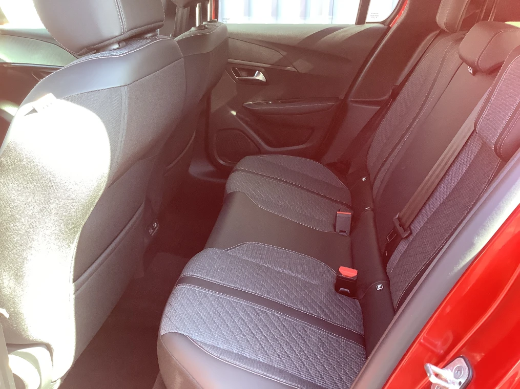 Peugeot 208 100 S&S BVM6 Allure