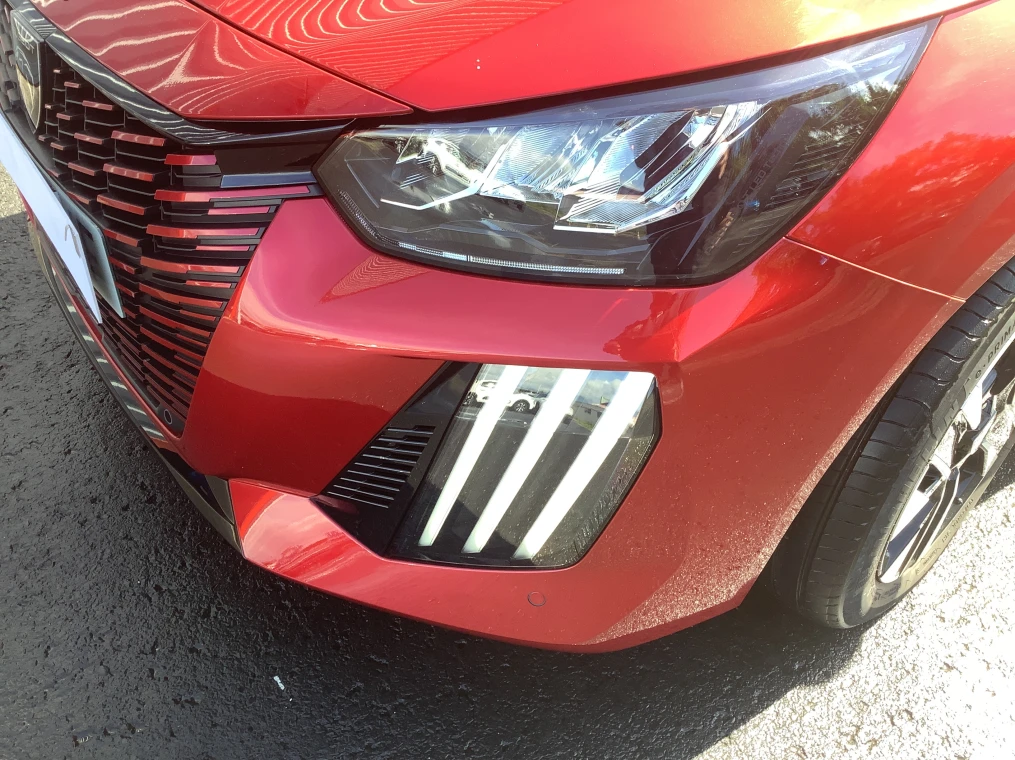 Peugeot 208 100 S&S BVM6 Allure