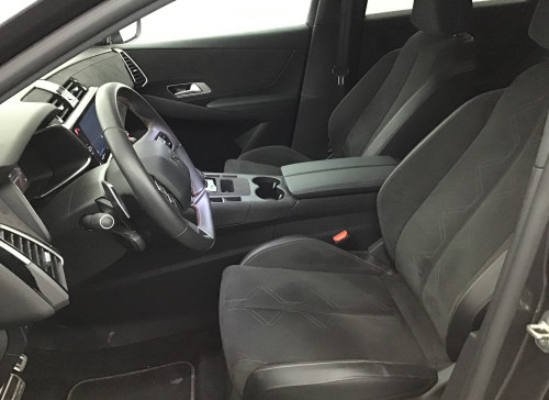 DS DS7 CROSSBACK BlueHDi 130 EAT8 Performance Line