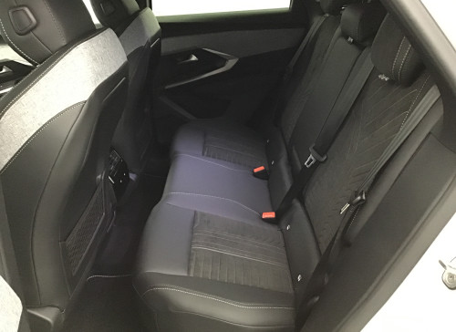 Peugeot 3008 Nouveau Hybrid 145 e-DCS6 GT