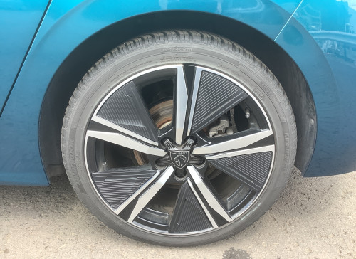 Peugeot 308 Nouvelle PureTech 130ch S&S EAT8 GT