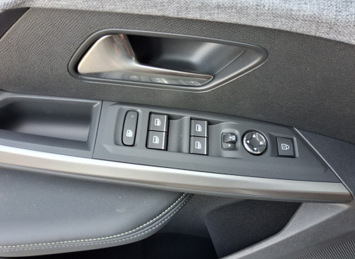 Peugeot 3008 Nouveau Hybrid 145 e-DCS6 GT Exclusive