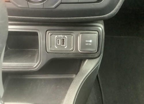 Jeep RENEGADE Nouveau 1.5 Turbo T4 130 ch BVR7 e-Hybrid Summit