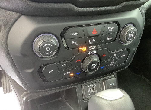 Jeep RENEGADE Nouveau 1.5 Turbo T4 130 ch BVR7 e-Hybrid Summit