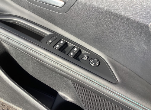 Peugeot 3008 Hybrid 180 e-EAT8 Allure Pack