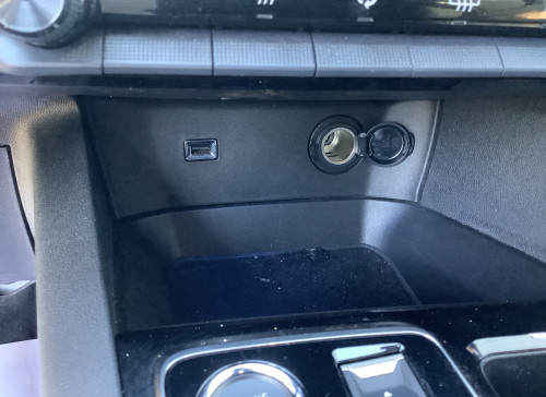 Peugeot 3008 Hybrid 180 e-EAT8 Allure Pack