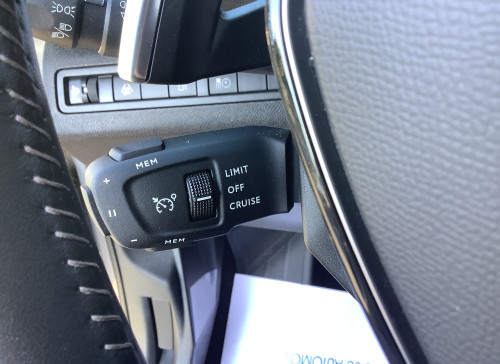 Peugeot 3008 Hybrid 180 e-EAT8 Allure Pack