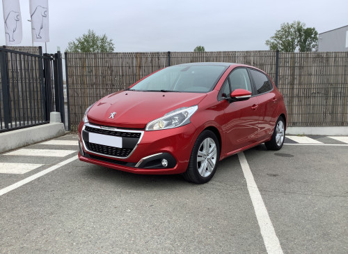 Peugeot 208 PureTech 82ch S&S BVM5 Signature