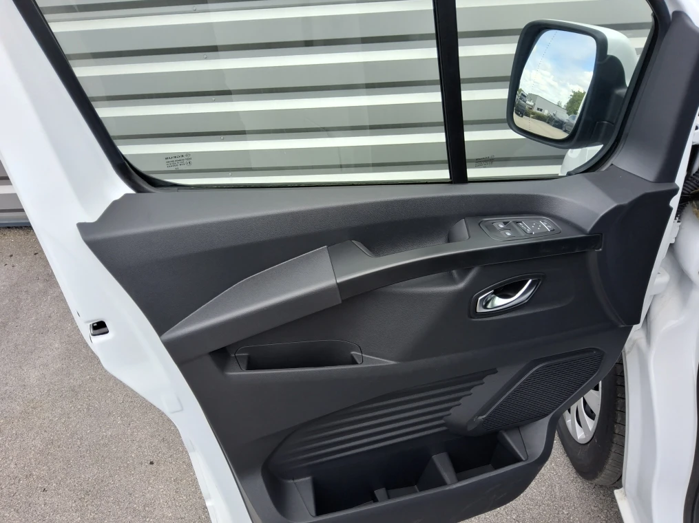 Nissan PRIMASTAR FOURGON L2H1 3T0 2.0 DCI 150 S/S BVM N-CONNECTA