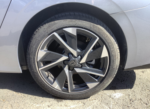 Peugeot 308 SW Hybrid 145 e-DCS6 Allure
