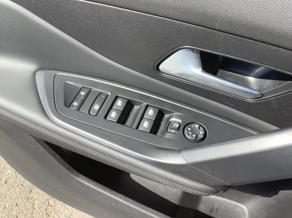 Peugeot 308 SW Hybrid 145 e-DCS6 Allure