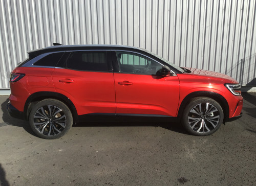 Renault AUSTRAL E-Tech hybrid 200 Iconic