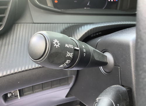 Peugeot 208 Nouvelle 100 S&S BVM6 Allure