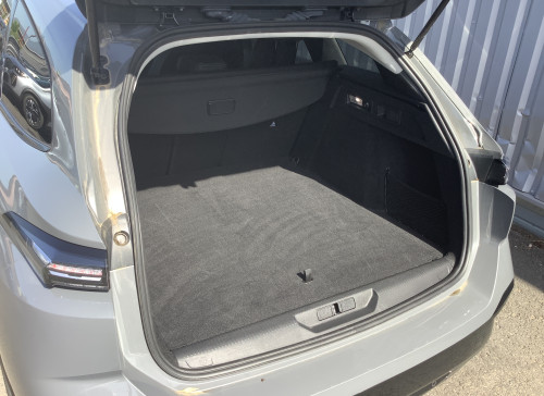 Peugeot 308 SW Hybrid 145 e-DCS6 Allure