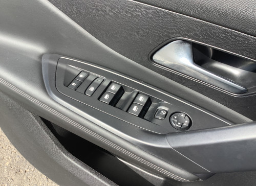 Peugeot 308 SW Hybrid 145 e-DCS6 Allure