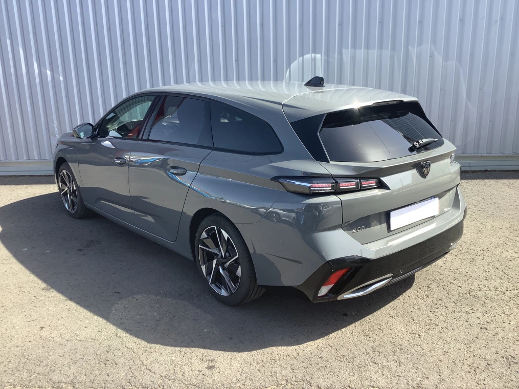 Peugeot 308 SW Hybrid 145 e-DCS6 Allure