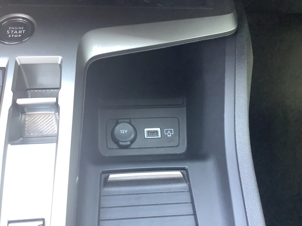 Peugeot 308 SW Hybrid 145 e-DCS6 Allure