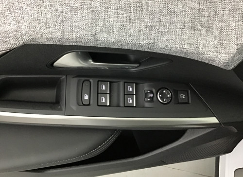 Peugeot 3008 Nouveau Hybrid 145 e-DCS6 GT