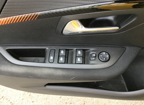 Peugeot 208 PureTech 100 S&S BVM6 Active