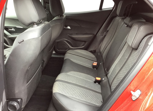 Peugeot 2008 Nouveau PureTech 130 S&S EAT8 Allure