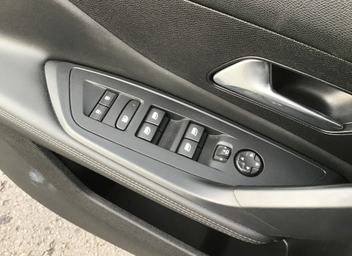 Peugeot 308 Nouvelle PureTech 130ch S&S EAT8 Allure