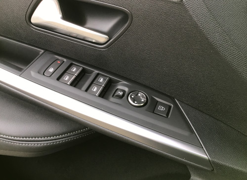 Peugeot 3008 Nouveau Hybrid 136 e-DCS6 GT