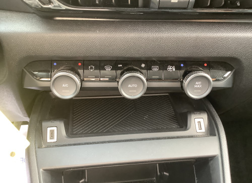 Citroën C4 Hybride 136 e-DCS6 Plus