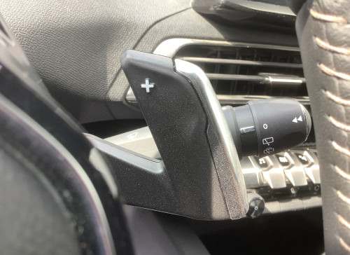 Peugeot 3008 Hybrid 136 e-DCS6 Allure Pack