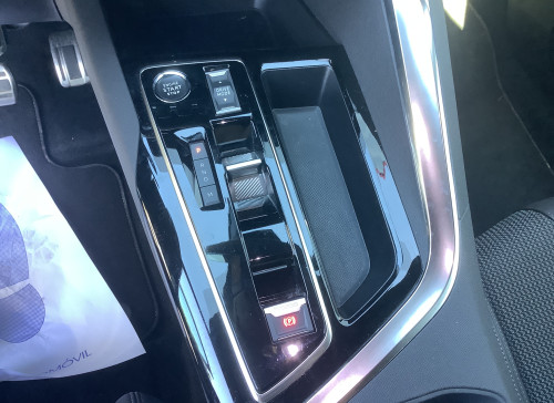 Peugeot 3008 Hybrid 145 e-DCS6 GT