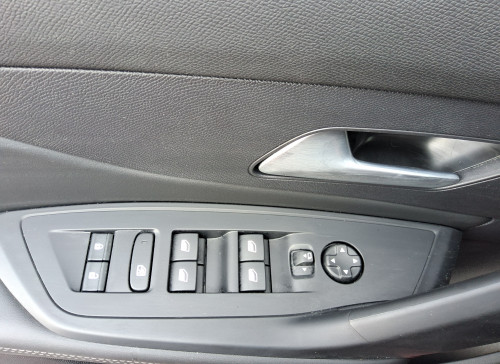 Peugeot 308 SW Hybrid 145 e-DCS6 Allure