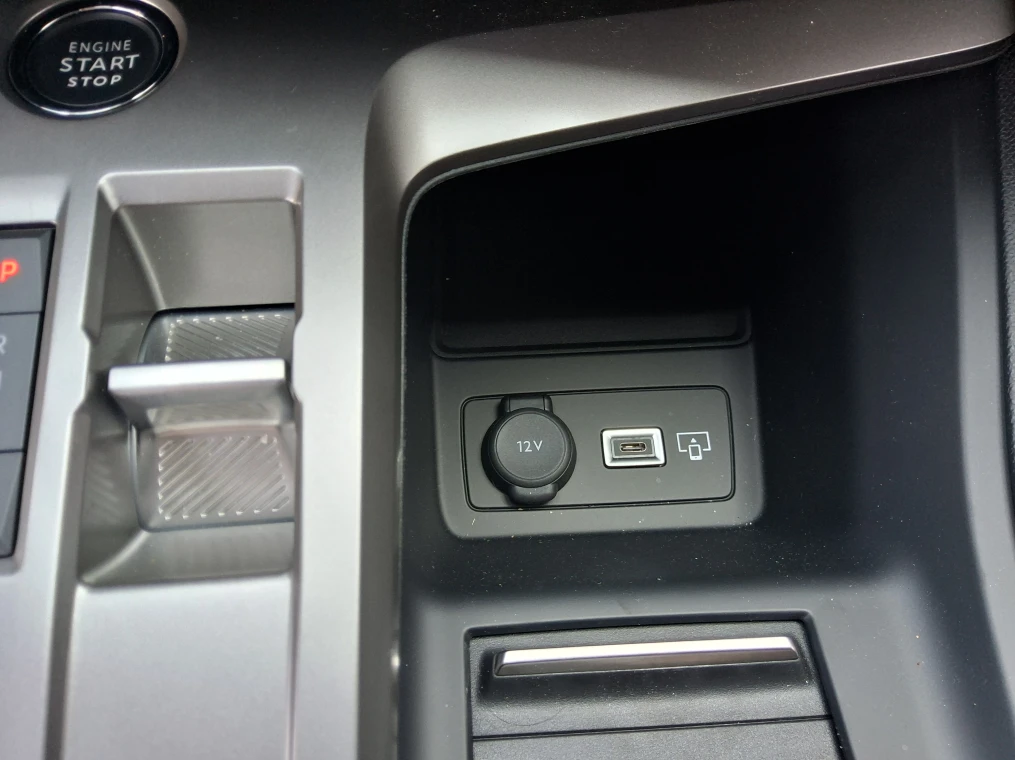 Peugeot 308 SW Hybrid 145 e-DCS6 Allure