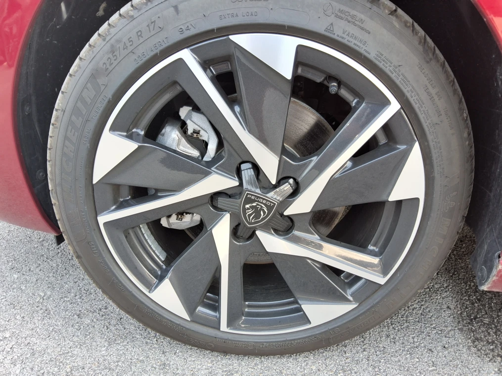 Peugeot 308 SW Hybrid 145 e-DCS6 Allure